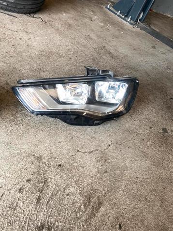 Koplampen audi 2015 links en rechts beschikbaar voor biedingen