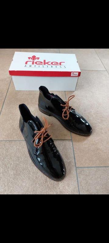 Schoenen (mt 38), dames beschikbaar voor biedingen