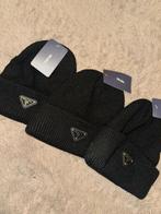 Prada mutsen, Ophalen of Verzenden, Zo goed als nieuw, Overige maten, Muts