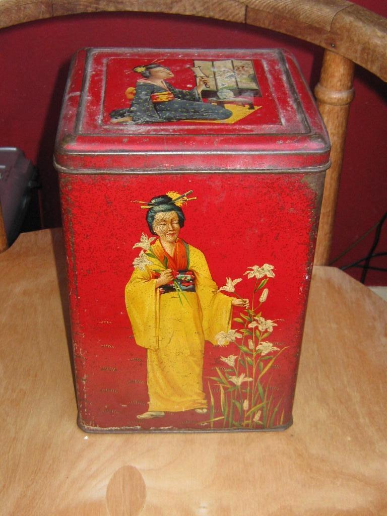 Groot rood blik Geisha's, Verzenden