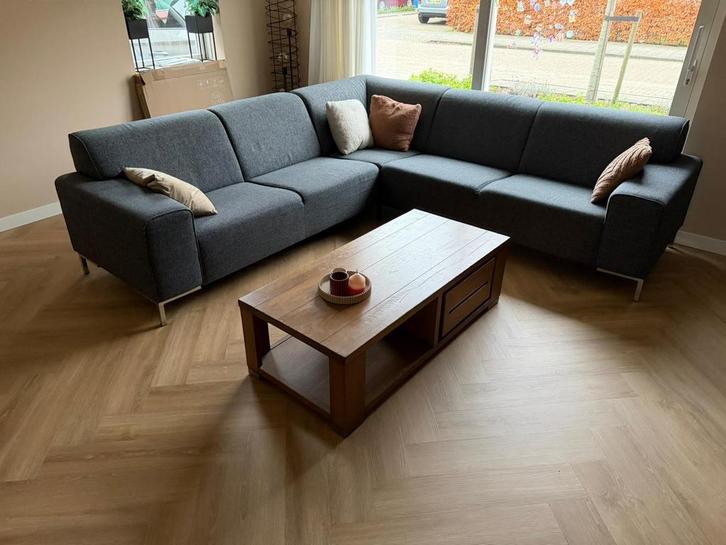 Mooie houten salontafel met lichte gebruikssporen, Huis en Inrichting, Tafels | Salontafels, Gebruikt, Minder dan 50 cm, 50 tot 100 cm