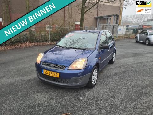 Ford Fiesta 1.3-8V Cool & Sound LEUKE AUTO RIJDT EN SCHAKELT, Auto's, Ford, Bedrijf, Te koop, Fiësta, ABS, Airbags, Airconditioning