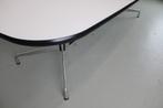 Vitra Eames Segmented tafel 240 cm, Huis en Inrichting, Tafels | Eettafels, 200 cm of meer, Eikenhout, 100 tot 150 cm, Gebruikt