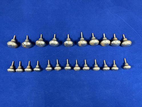 Lade knopjes , knoppen , kast knop , deur knopjes, Antiek en Kunst, Curiosa en Brocante, Ophalen of Verzenden