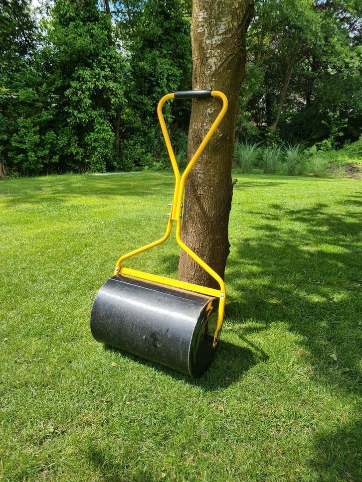 Te Huur, Gazonwals Gazonroller Gazonrakel Graswals Roller, Tuin en Terras, Hand-tuingereedschap, Zo goed als nieuw, Ophalen