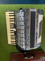 Accordeon met koffer, Gebruikt, Toetsaccordeon, 60-bas, Met riemen