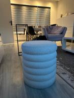 Teddy poef wit, Huis en Inrichting, Banken | Voetenbanken en Poefen, Ophalen, Zo goed als nieuw, Rond, Minder dan 50 cm