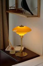 Aurora Brass Design Tafellamp - Warm Licht in Amber & Goud, Huis en Inrichting, Verzenden, Nieuw, Glas, Modern