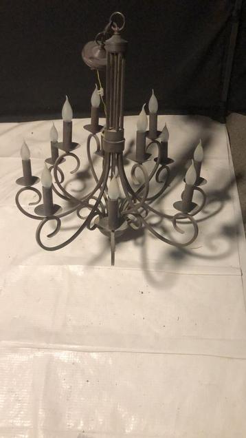 Metalen Kroonluchter 12 Lampen beschikbaar voor biedingen