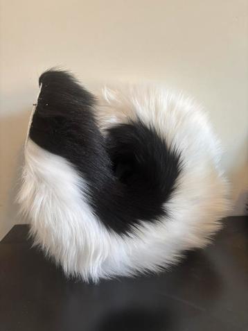 Curly fursuit tail beschikbaar voor biedingen