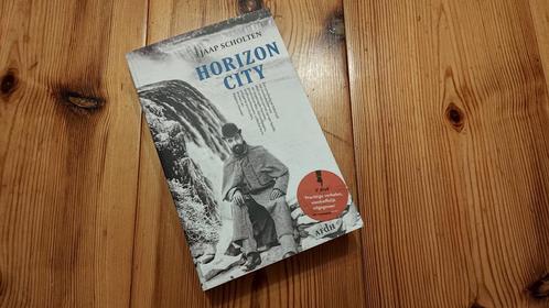 Jaap Scholten - Horizon City, Boeken, Romans, Zo goed als nieuw, Nederland, Ophalen of Verzenden