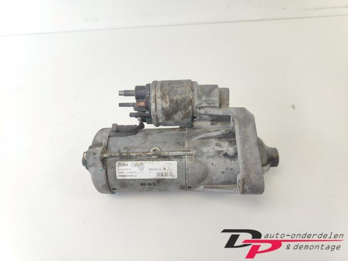 Startmotor van een Opel Vivaro