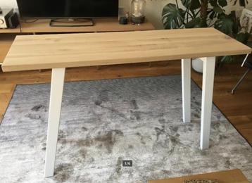 Eiken bijzettafel van Bloomingville beschikbaar voor biedingen