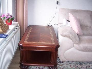 Mooie ingelegde mahonie houten salontafel beschikbaar voor biedingen