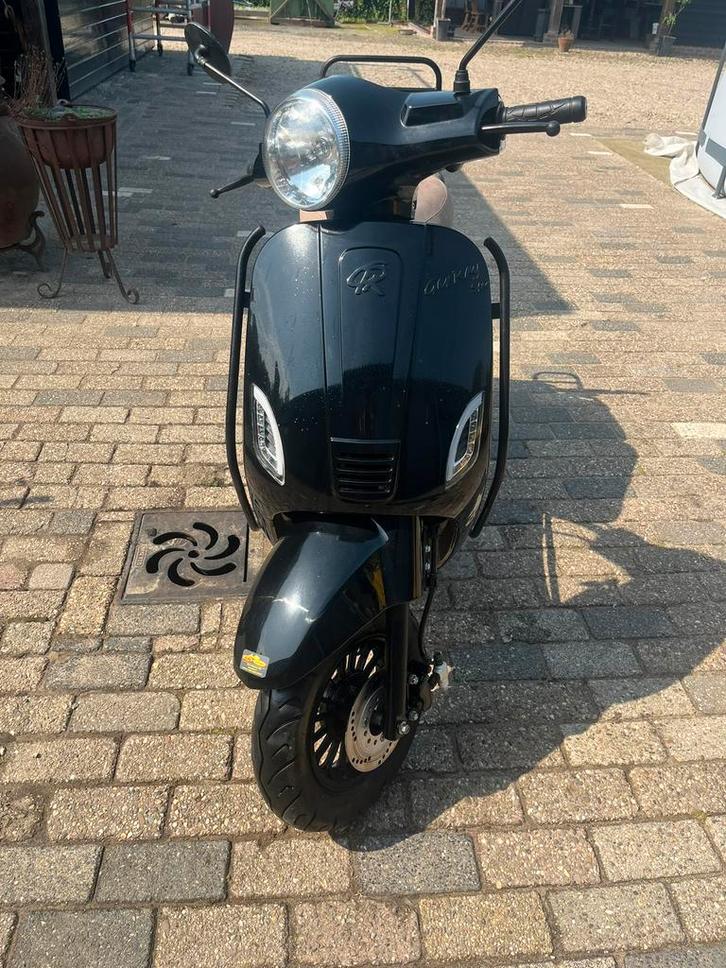 Gerray star, Fietsen en Brommers, Snorfietsen en Snorscooters, Zo goed als nieuw, Overige merken, Benzine, Ophalen of Verzenden