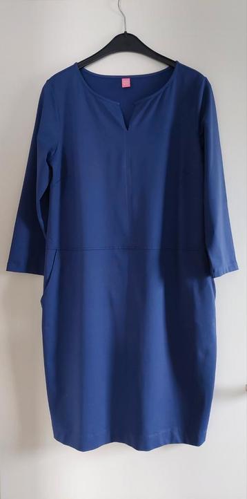 Kyra jurk travelstof kleur blauw maat L
