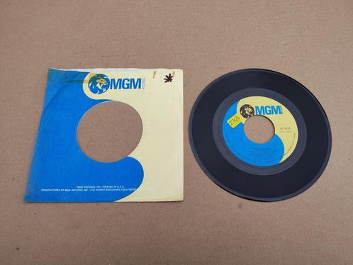 Single: Mel Tillis - Stomp Them Graps (1974) USA, Cd's en Dvd's, Vinyl Singles, Gebruikt, Pop, 7 inch, Verzenden