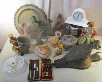 16 Oude Spulletjes en retro curiosa beschikbaar voor biedingen