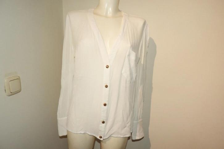Elisabetta Franchi witte blouse gouden merk knopen IT 46, Kleding | Dames, Blouses en Tunieken, Zo goed als nieuw, Maat 38/40 (M)