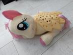 My Little Pony Fluttershy knuffel met projectie prejector, Ophalen of Verzenden, Zo goed als nieuw, Paard