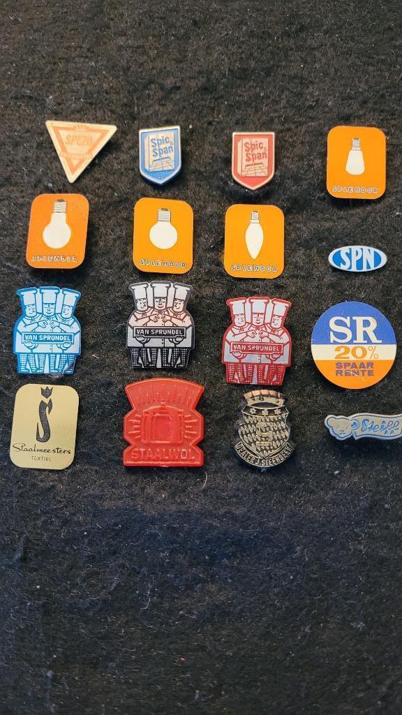 Div. speldjes (4), Verzamelen, Speldjes, Pins en Buttons, Zo goed als nieuw, Speldje of Pin, Merk, Verzenden
