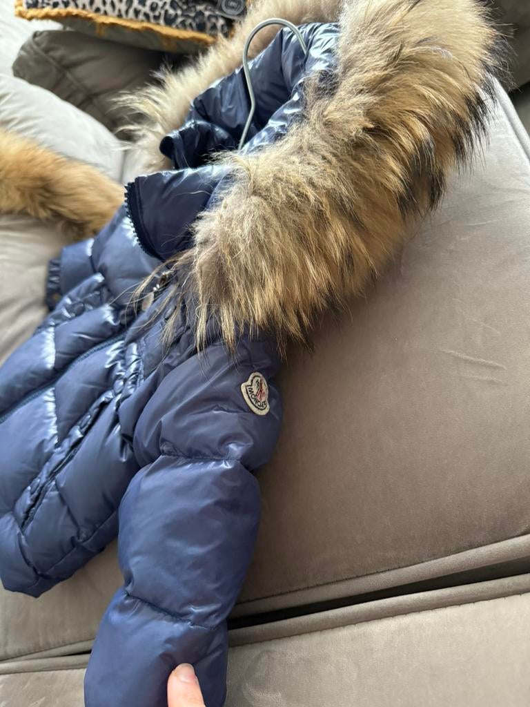 Moncler jas babby, Ophalen of Verzenden, Zo goed als nieuw, 104 of kleiner, Handschoenen