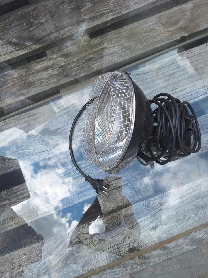 Te koop. Binnen terrarium gebruikt voor schildpadden., Dieren en Toebehoren, Reptielen en Amfibieën