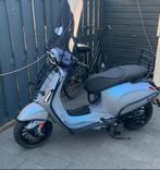 Vespa sprint custom, Fietsen en Brommers, Scooters | Vespa, Ophalen, Overige modellen, Zo goed als nieuw, Benzine