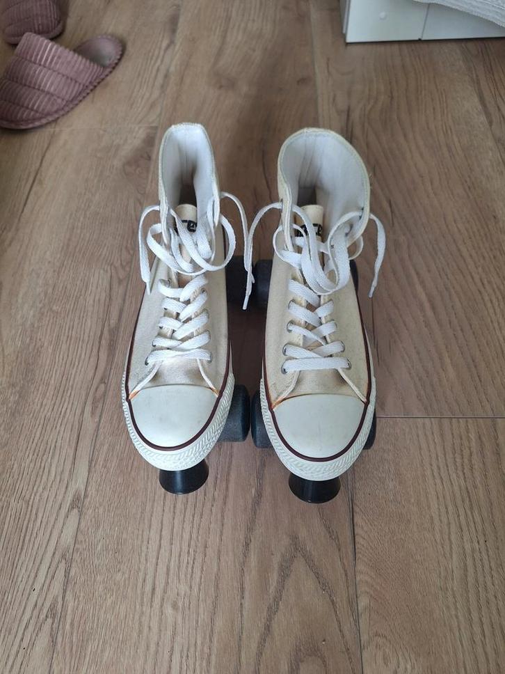 Meisjes roces rollerskates maat 39 - nog in goede staat, Kinderen en Baby's, Speelgoed | Buiten | Rolschaatsen, Gebruikt, Dames