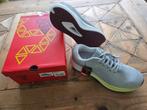 Dames hardloopschoenen " Osaga " maat 42, Ophalen of Verzenden, Nieuw, Hardloopschoenen, Overige merken