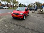Audi A2 1.4 55KW 2004 Rood, Auto's, 74 pk, 4 cilinders, 4 stoelen, Origineel Nederlands
