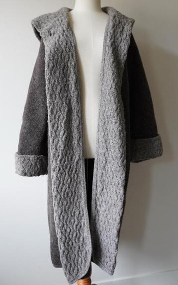 Lang open vest XL XXL Maryse Cépière Frankrijk 100% wol beschikbaar voor biedingen