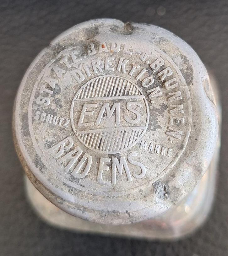 Vierkant flesje met dop - Adv S 424, Antiek en Kunst, Antiek | Overige Antiek, Ophalen of Verzenden