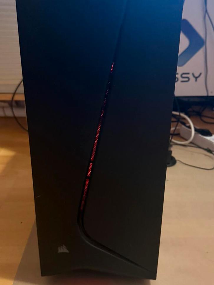 Game computer - plug en play, Computers en Software, Desktop Pc's, Zo goed als nieuw, 3 tot 4 Ghz, SSD, Ophalen of Verzenden