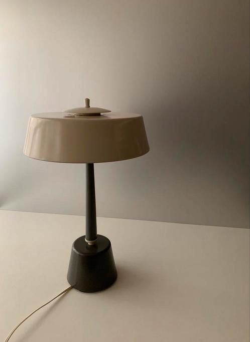 50s desk lamp Dutch design vintage silence of the lamps, Huis en Inrichting, Lampen | Tafellampen, Gebruikt, 50 tot 75 cm, Metaal
