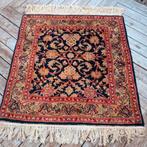 Vintage perzisch handgeknoopt tapijt 80x 80 cm, Gebruikt, Rechthoekig, Rood, 50 tot 100 cm