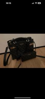 Guess tas, Sieraden, Tassen en Uiterlijk, Tassen | Damestassen, Ophalen of Verzenden, Zo goed als nieuw, Handtas