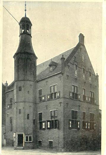 (387-137-025) s-Heerenberg Gemeentehuis beschikbaar voor biedingen
