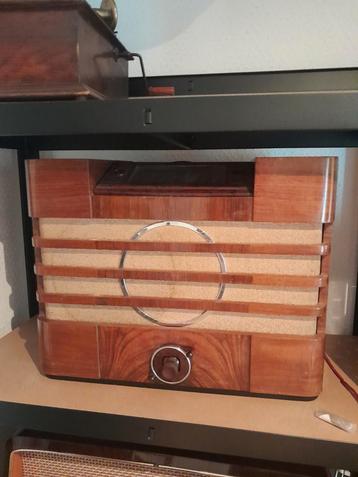 Philips radio 795A beschikbaar voor biedingen