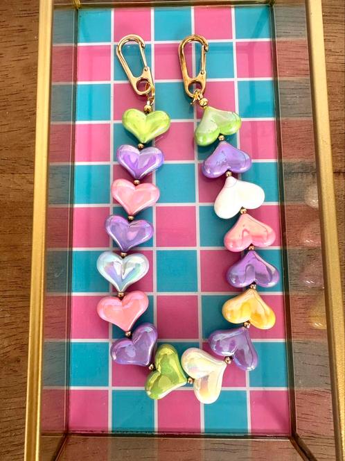 Loved phonecharmstrap telefoonkoord hartjes, Telecommunicatie, Mobiele telefoons | Hoesjes en Frontjes | Overige merken, Nieuw