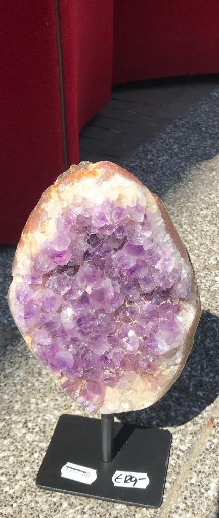 2 x Amethis op standaard, Verzamelen, Mineralen en Fossielen, Mineraal, Ophalen of Verzenden