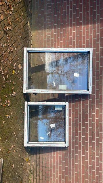 Kunststof kozijnen met vast glas  beschikbaar voor biedingen