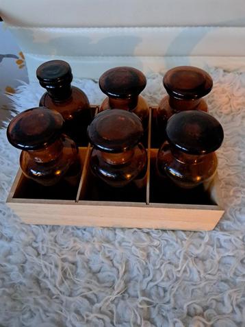 6 Bruine Apothekersflesjes met Stop beschikbaar voor biedingen