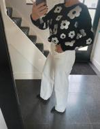 Essentiel Antwerp, prachtige zwarte trui, zilver bloem, S/M, Ophalen of Verzenden, Zo goed als nieuw, Maat 38/40 (M), Zwart