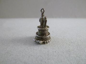 Oude bedel zilver Bruidstaart opent wieg beschikbaar voor biedingen