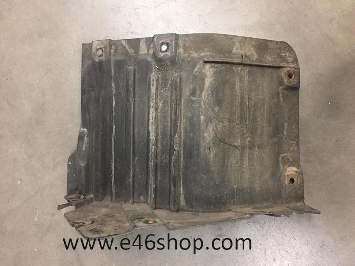 Wielkuip  kleine deel BMW E60 E61 rechtsvoor, Auto-onderdelen, Carrosserie en Plaatwerk, Bumper, BMW, Gebruikt, Ophalen of Verzenden