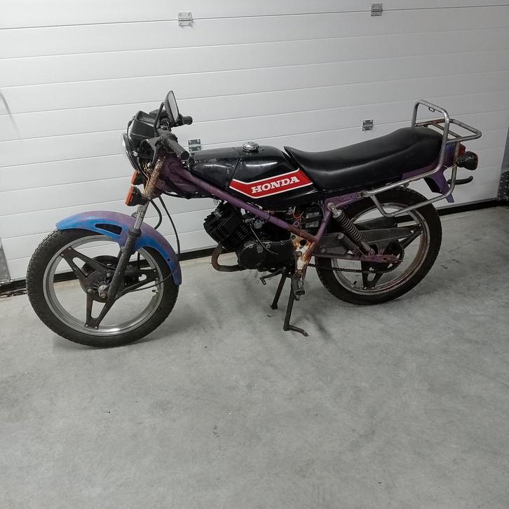 Goed lopende honda mb5 5 bak 50cc, Fietsen en Brommers, Brommers | Honda, Gebruikt, MB, Ophalen
