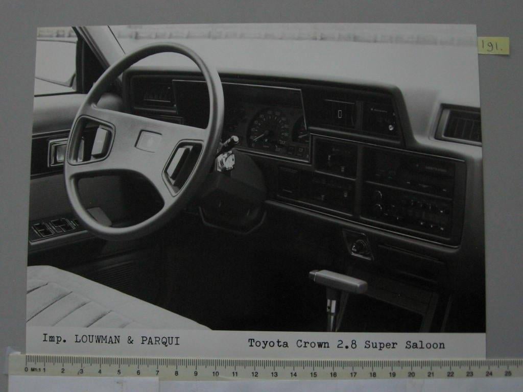 TOY 191 Toyota Crown 2.8 Super Saloon, dashboard, persfoto, Ophalen of Verzenden, Zo goed als nieuw, Toyota