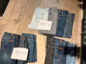 7 for all mankind dames.  Sale. Maat 28/29 zie fotos beschikbaar voor biedingen