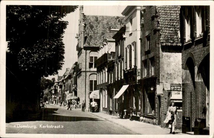 Doesburg - Kerkstraat, Verzamelen, Ansichtkaarten | Nederland, Gelopen, Gelderland, Voor 1920, Ophalen of Verzenden